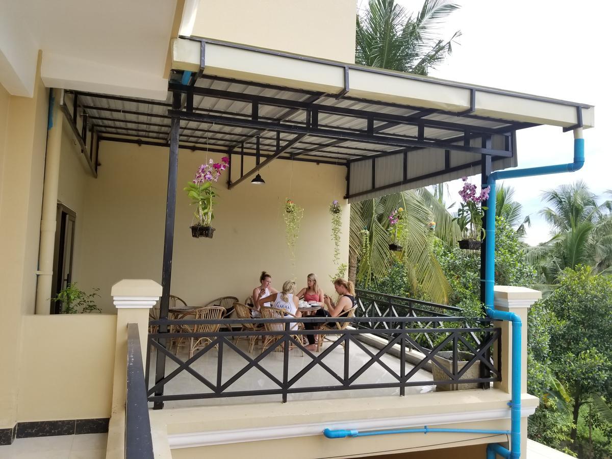 Blue Diamond Hostel Баттамбанг Экстерьер фото