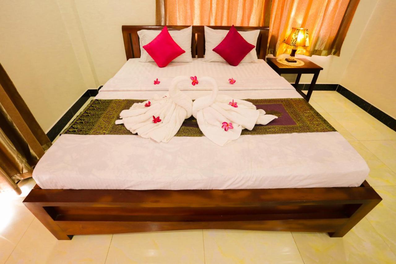 Blue Diamond Hostel Баттамбанг Экстерьер фото